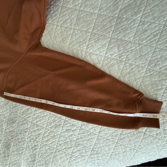 Chicago Based SUCCEZZ - Brown Hoodie and Joggers Set - Picture 7 of 15